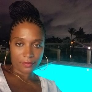 Meet your Posher, Kaia